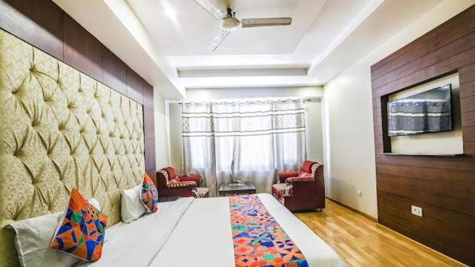 Hotel Neelam Manali Near Volvo Bus Stand Manali Dış mekan fotoğraf