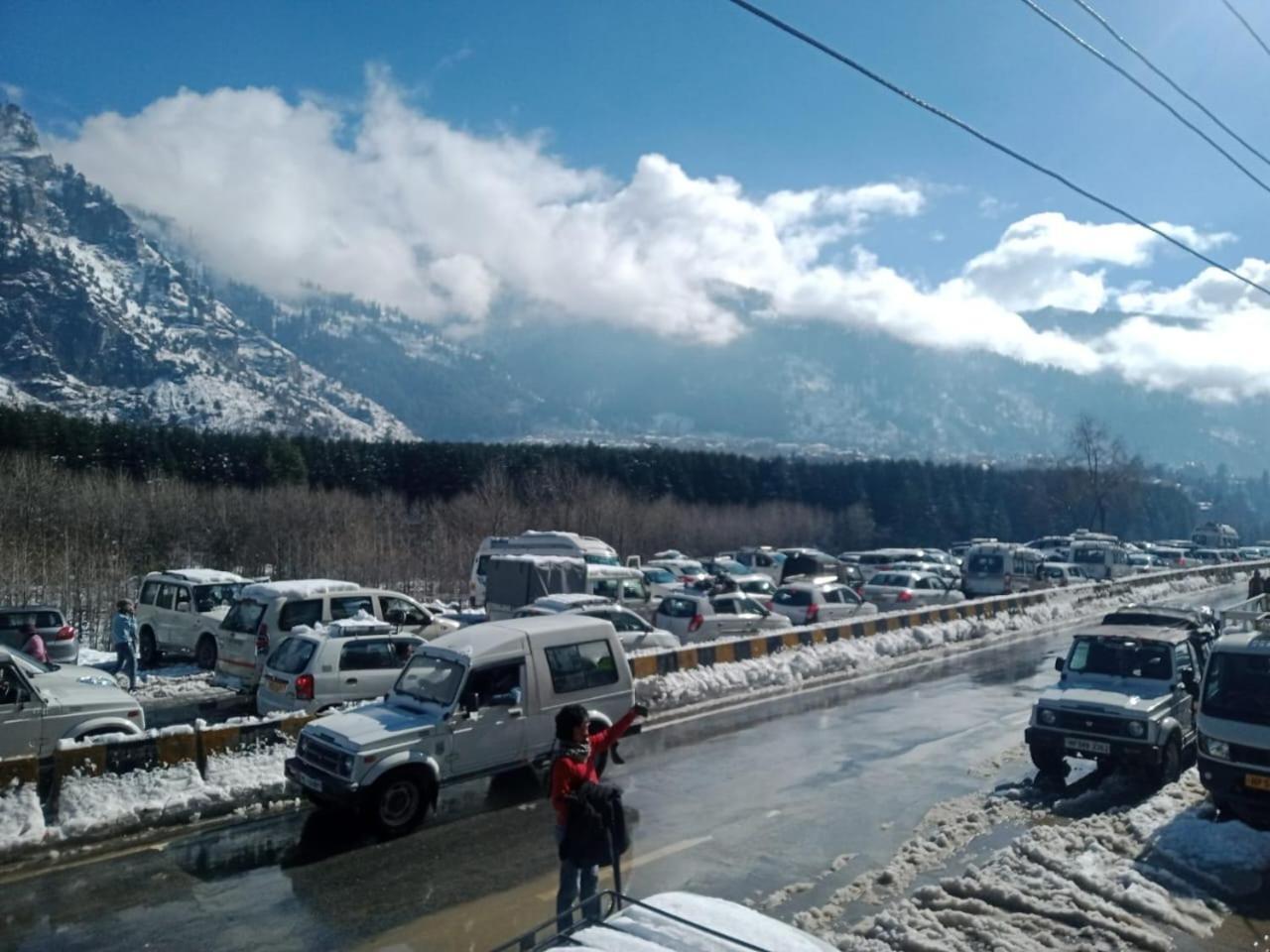 Hotel Neelam Manali Near Volvo Bus Stand Manali Dış mekan fotoğraf