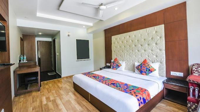 Hotel Neelam Manali Near Volvo Bus Stand Manali Dış mekan fotoğraf